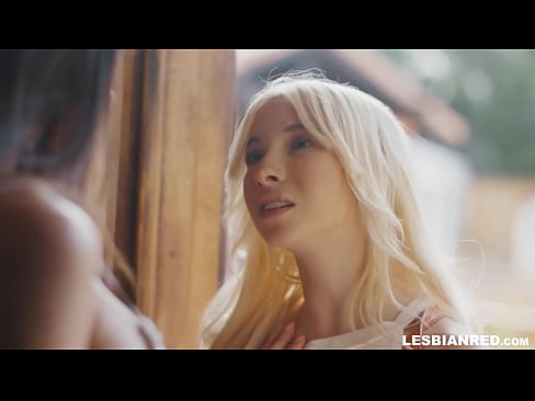 ❤️ D'Meedche kënnt e puer Méint méi spéit heem a schléisst op d'Stiefmamm hir Muschi iessen Qualitéit Sex op Porno lb.bassaniluigi.ru ❌️
